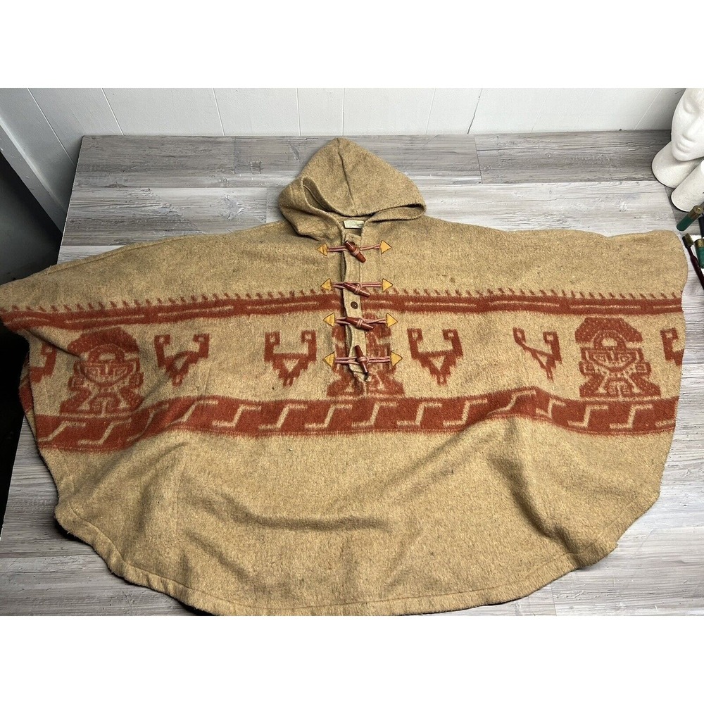 Vintage Aztec Boho Poncho Cape Womens Size M Toggle Buttons Pockets Wool Blend